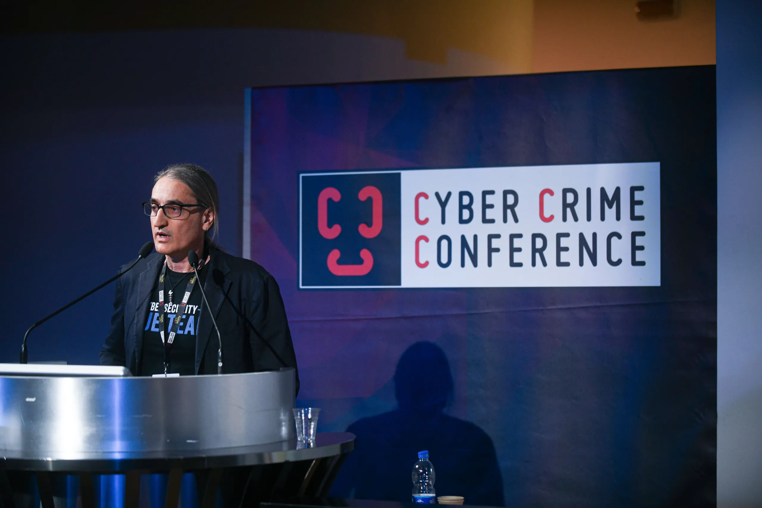 Cyber Warfare autonoma: l'Agentic AI nell'era del conflitto algoritmico
