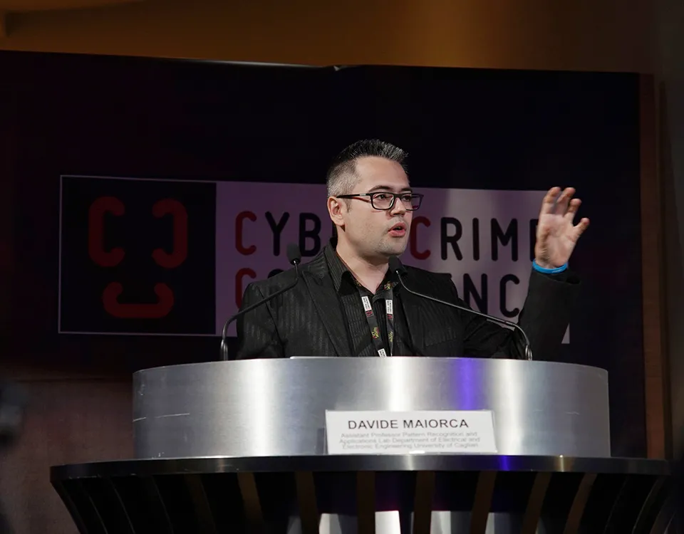 The Italian Job: Cyber Attacchi in lingua italiana - Davide Maiorca