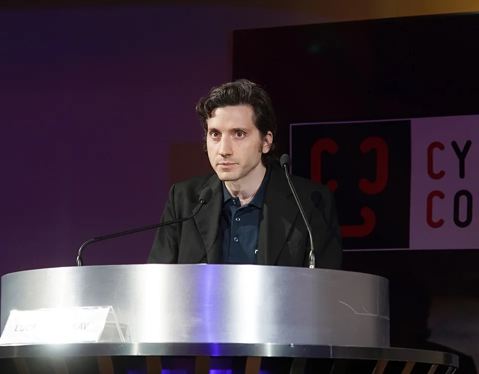 Migliorare la resilienza informatica con l'automazione IT - Lucas Balaclav
