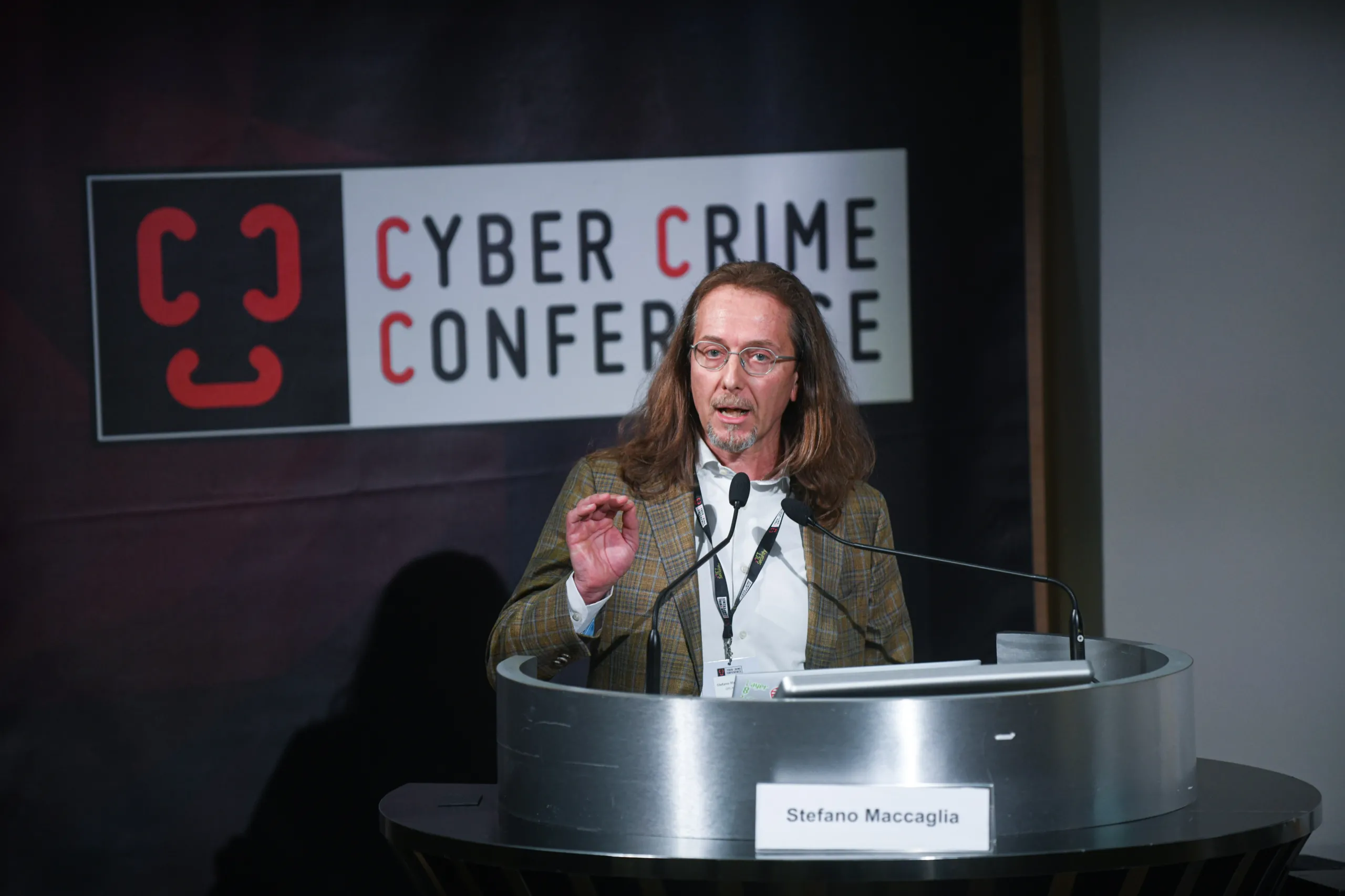 Volt Typhoon attacco APT a infrastrutture critiche e supply chain OT, Stefano Maccaglia, LOTL, living-off-the-land, cyber spionaggio cinese, Cyber Crime Conference 2026