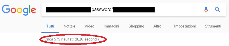 L'immagine mostra una barra di ricerca di Google con la parola "password" e del testo oscurato prima e dopo. Sotto la barra di ricerca, è evidenziato in rosso il numero di risultati trovati: "Circa 575 risultati (0,26 secondi)".