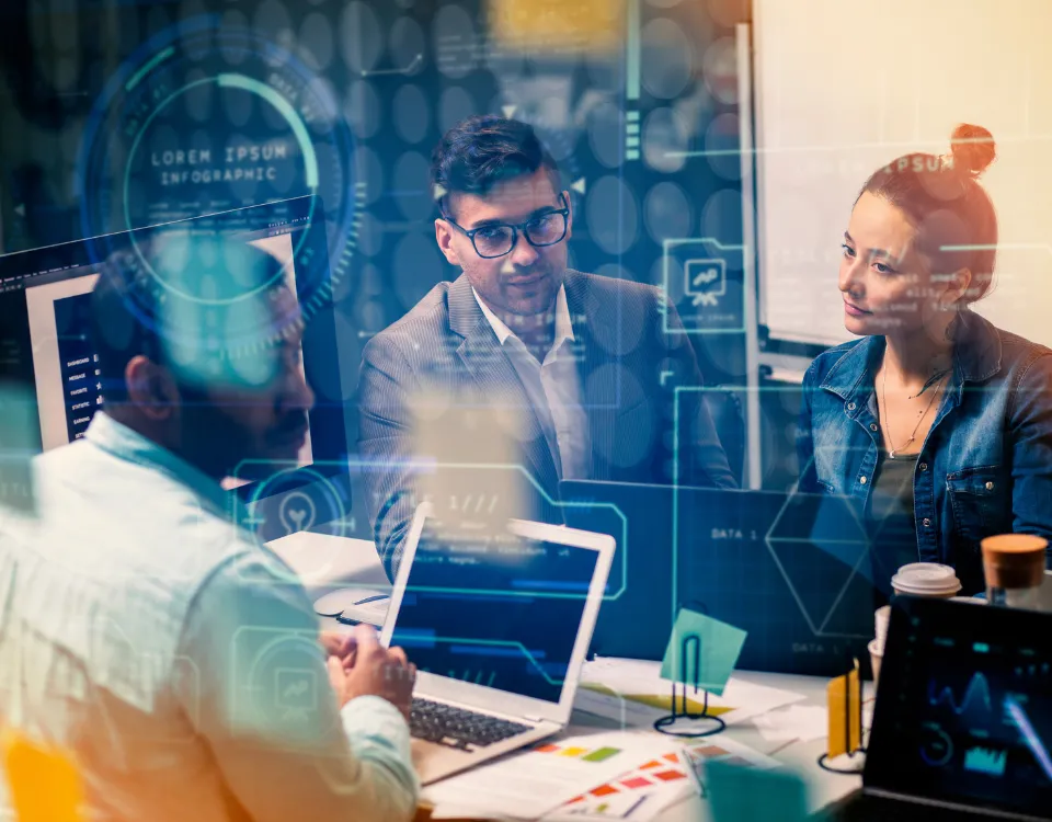 la collaborazione strategica tra CISO (Chief Information Security Officer) e team IT nell'implementazione di processi di sicurezza informatica integrati.